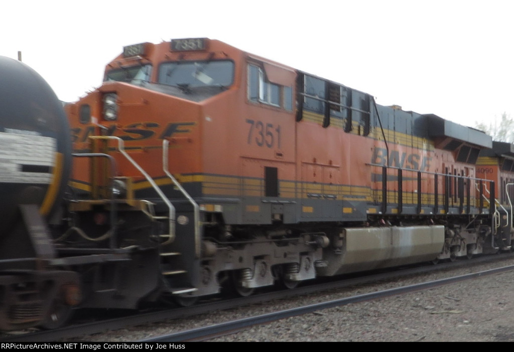 BNSF 7351